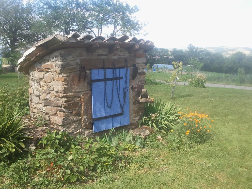 Gîtes&Chambres d'hôtes Peyrecout Laparrouquial Exterior foto