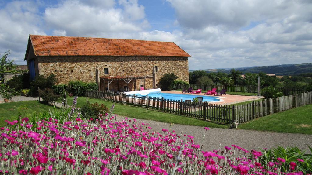 Gîtes&Chambres d'hôtes Peyrecout Laparrouquial Exterior foto